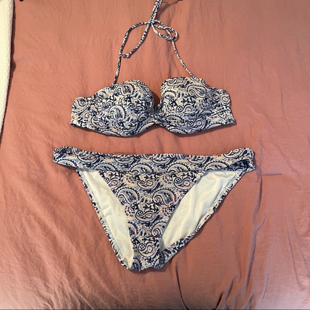 Victoria Secret Bathing Suit 34C & Large Bottoms